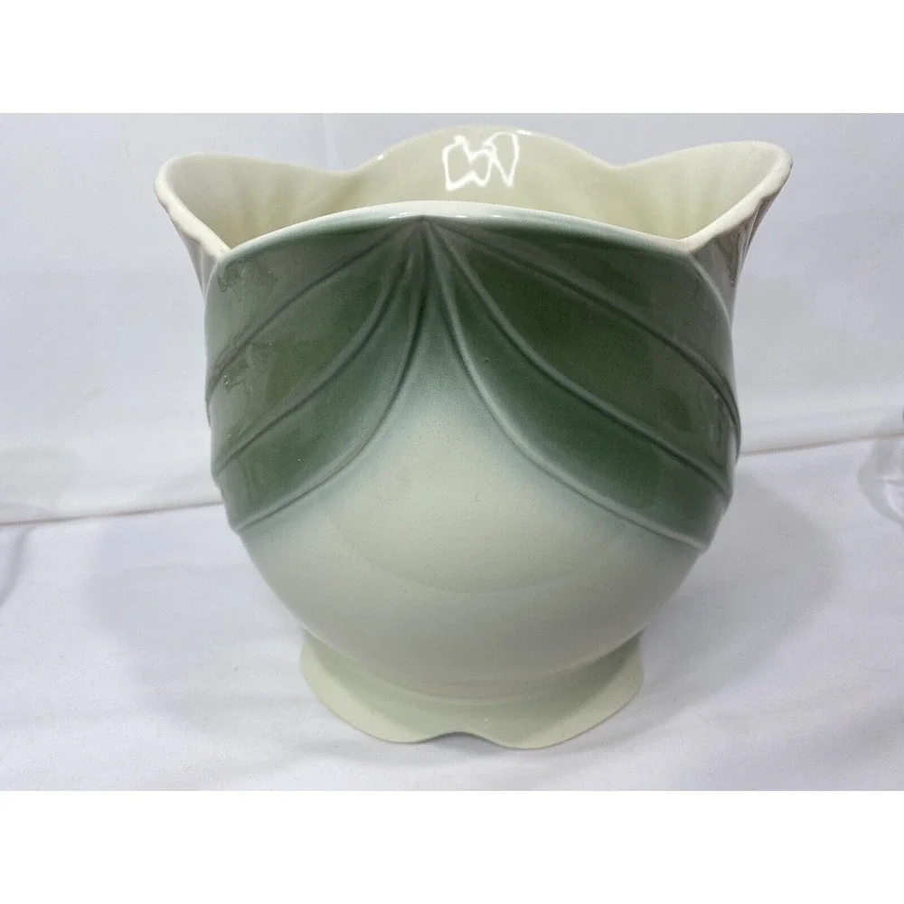 Vintage Lotus Vase 1982 England Art Deco Retro‎ Collectible Home Decor